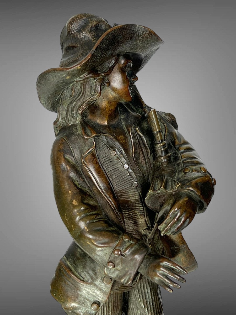 Antique Bronze With Shaded Patina Signed By "e. Clavier" The Bagpipe Player-photo-3