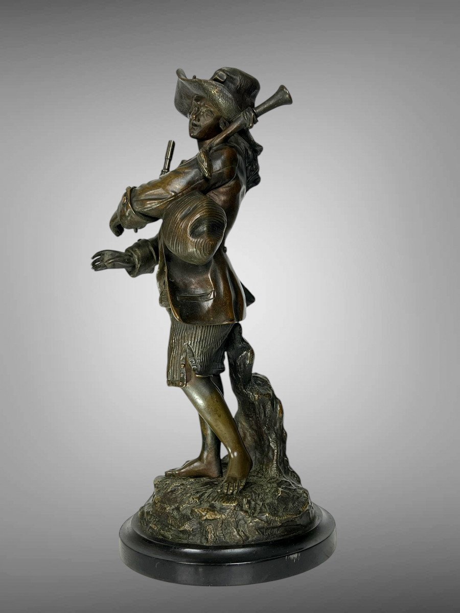 Antique Bronze With Shaded Patina Signed By "e. Clavier" The Bagpipe Player-photo-5