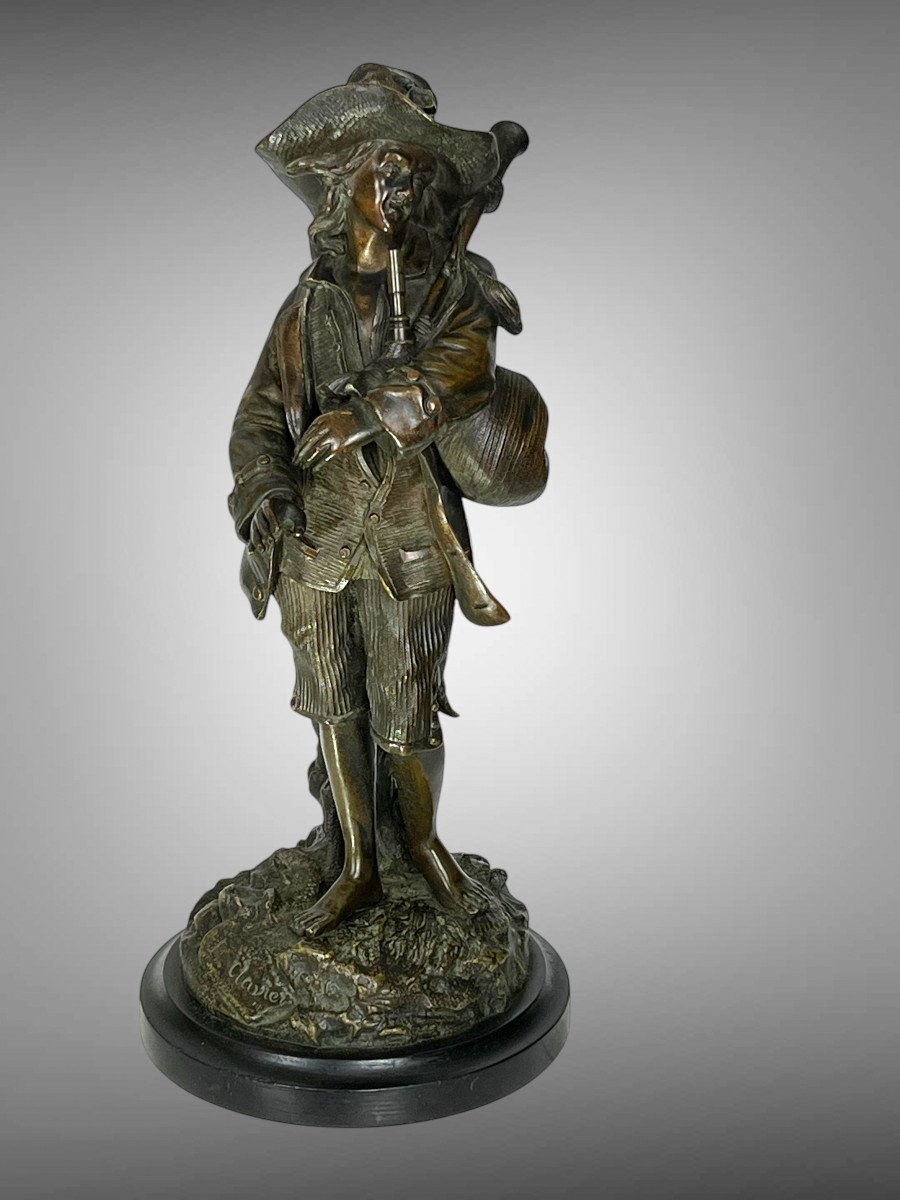 Antique Bronze With Shaded Patina Signed By "e. Clavier" The Bagpipe Player