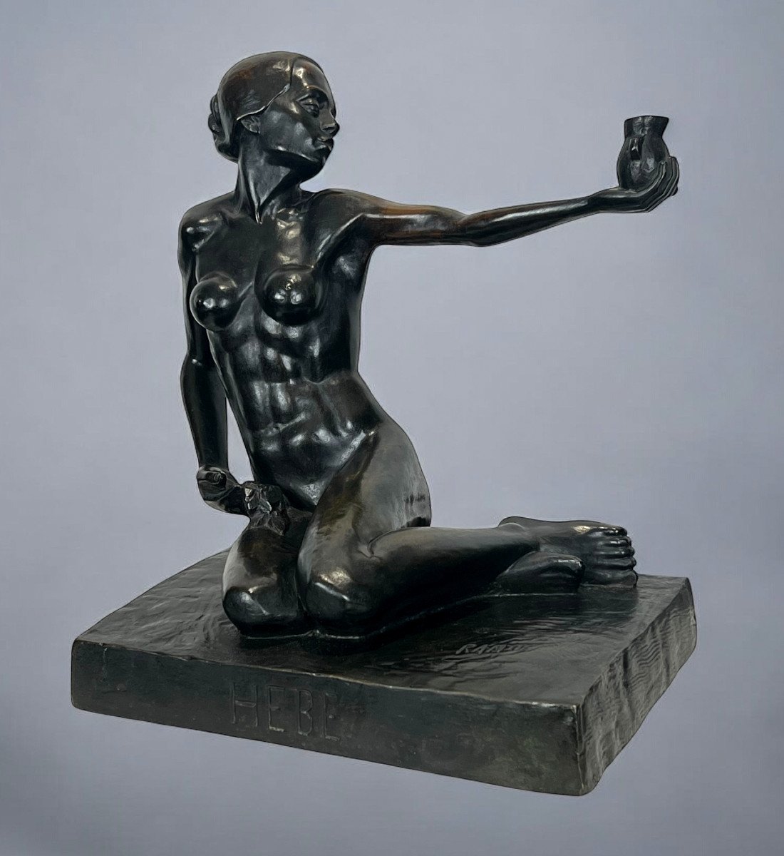 Sculpture En Bronze Patiné époque Art Déco Représentant "hébé Déesse Grecque "