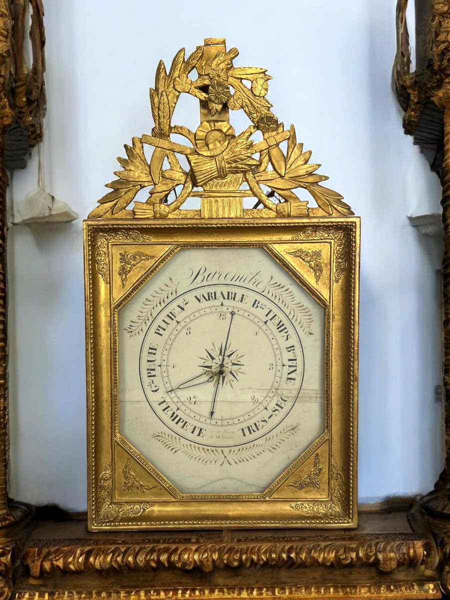 18th Century Octagonal Barometer In Gilded Wood With Laurel Leaf Pediment-photo-1