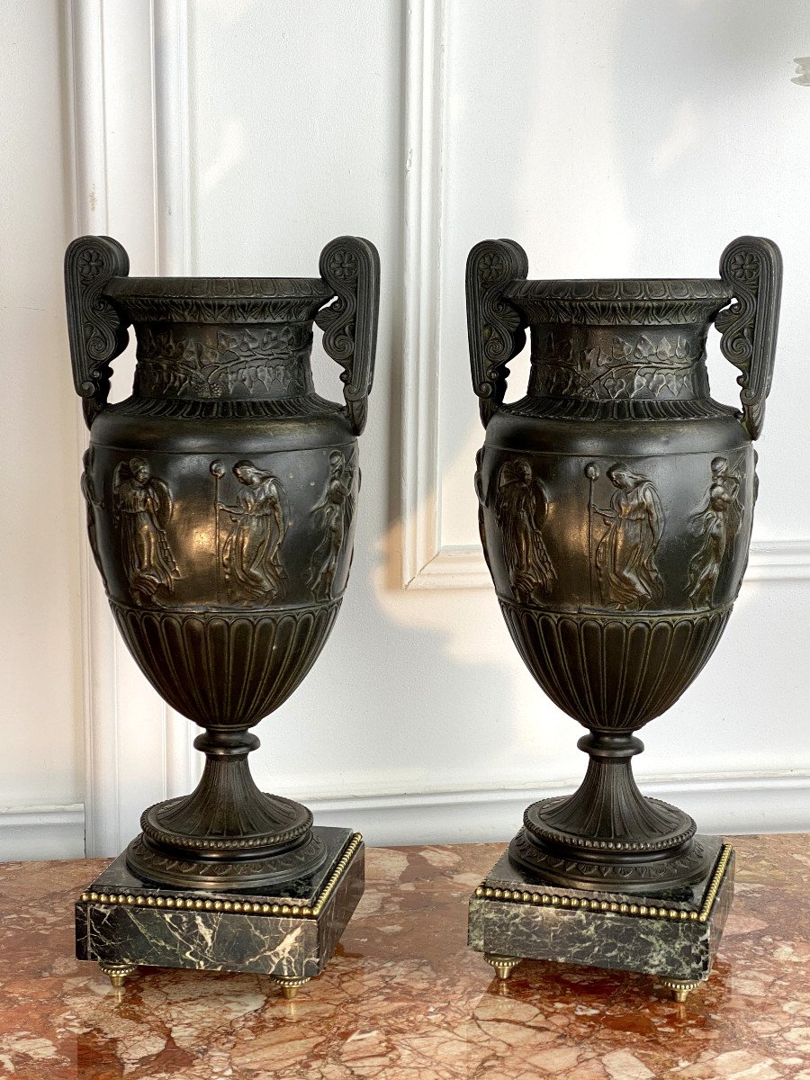 Pair Of Nineteenth Baluster Vases In Regule A Decor Of Antique Al Characters-photo-2