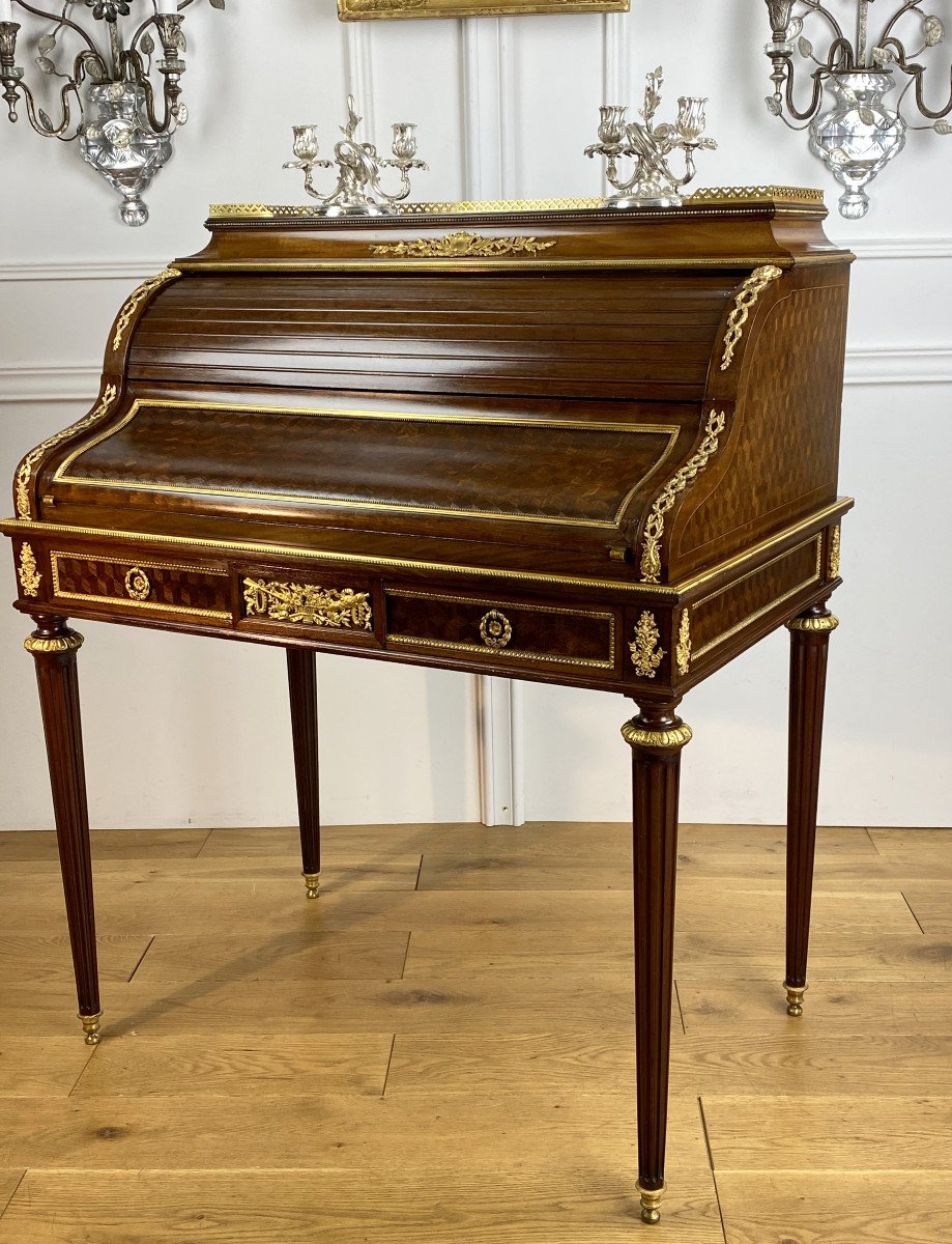 XIXth Cylinder Desk Signed "franÇois Linke" In Marquetry Decorated With Gold Bronze