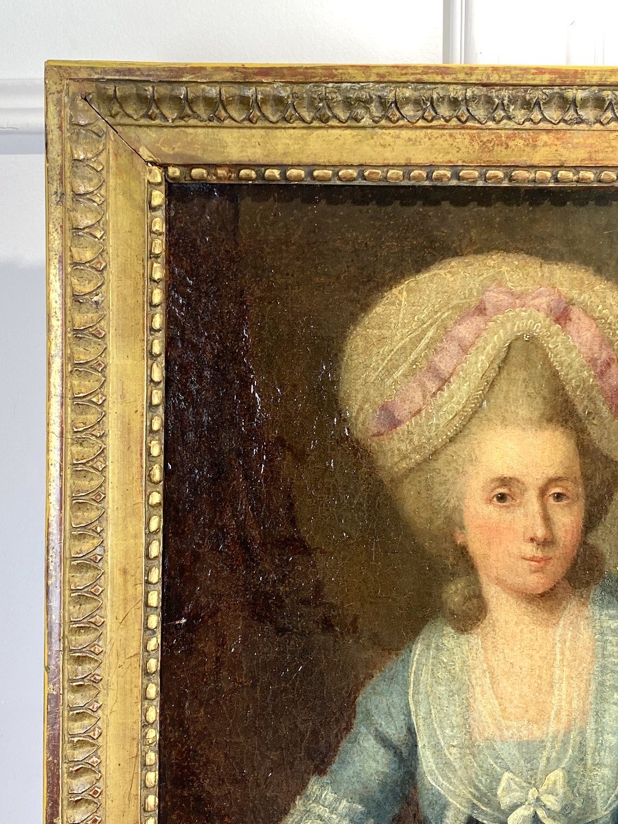 18th Century French School / Oil On Canvas Representing "portrait Of A Woman"-photo-3