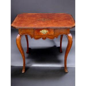 Table De Cabaret XVIIIe époque Louis XV En Bois Fruitier Avec Un Dessus Cuir