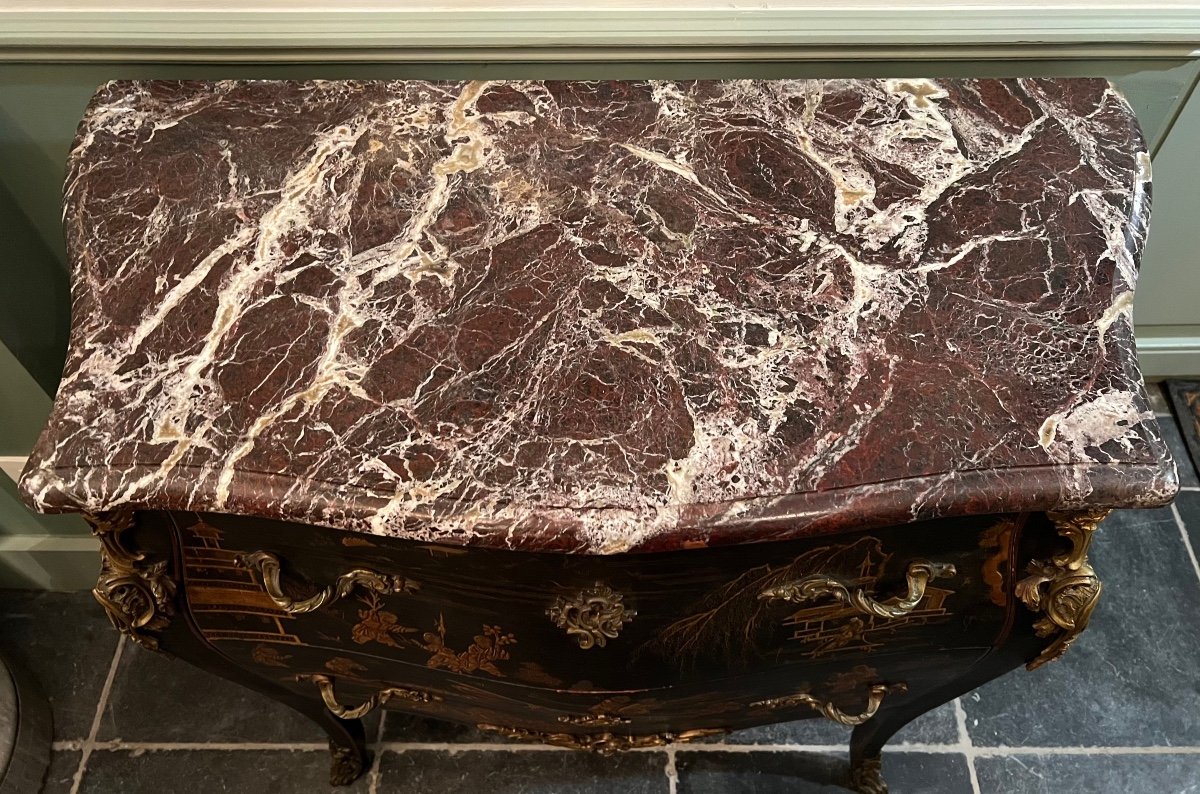 A Louis XV Style Chinese Lacquer Chest Of Drawers With Gilded Bronze Mounts-photo-7