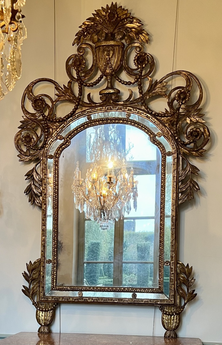 Large Gilded Piedmontese Mirror From The Italian Neoclassicism Period, 18th Century.