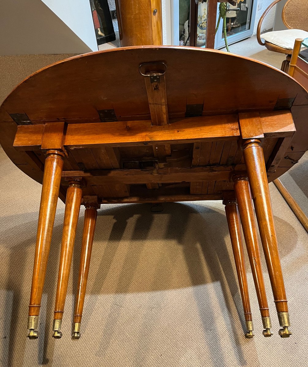 Late 18th Century Mahogany Dining Room Table.-photo-6