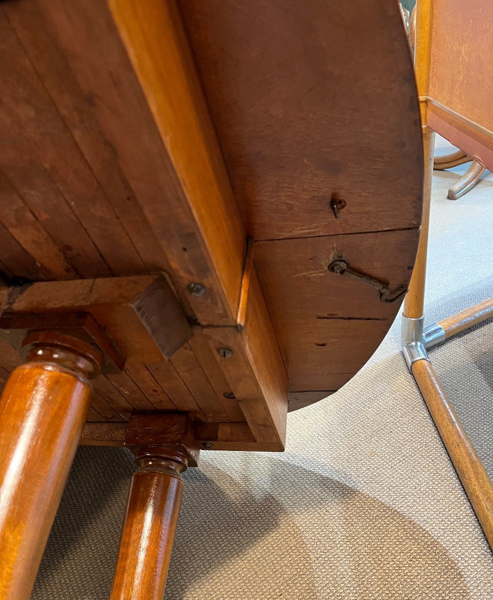 Late 18th Century Mahogany Dining Room Table.-photo-7