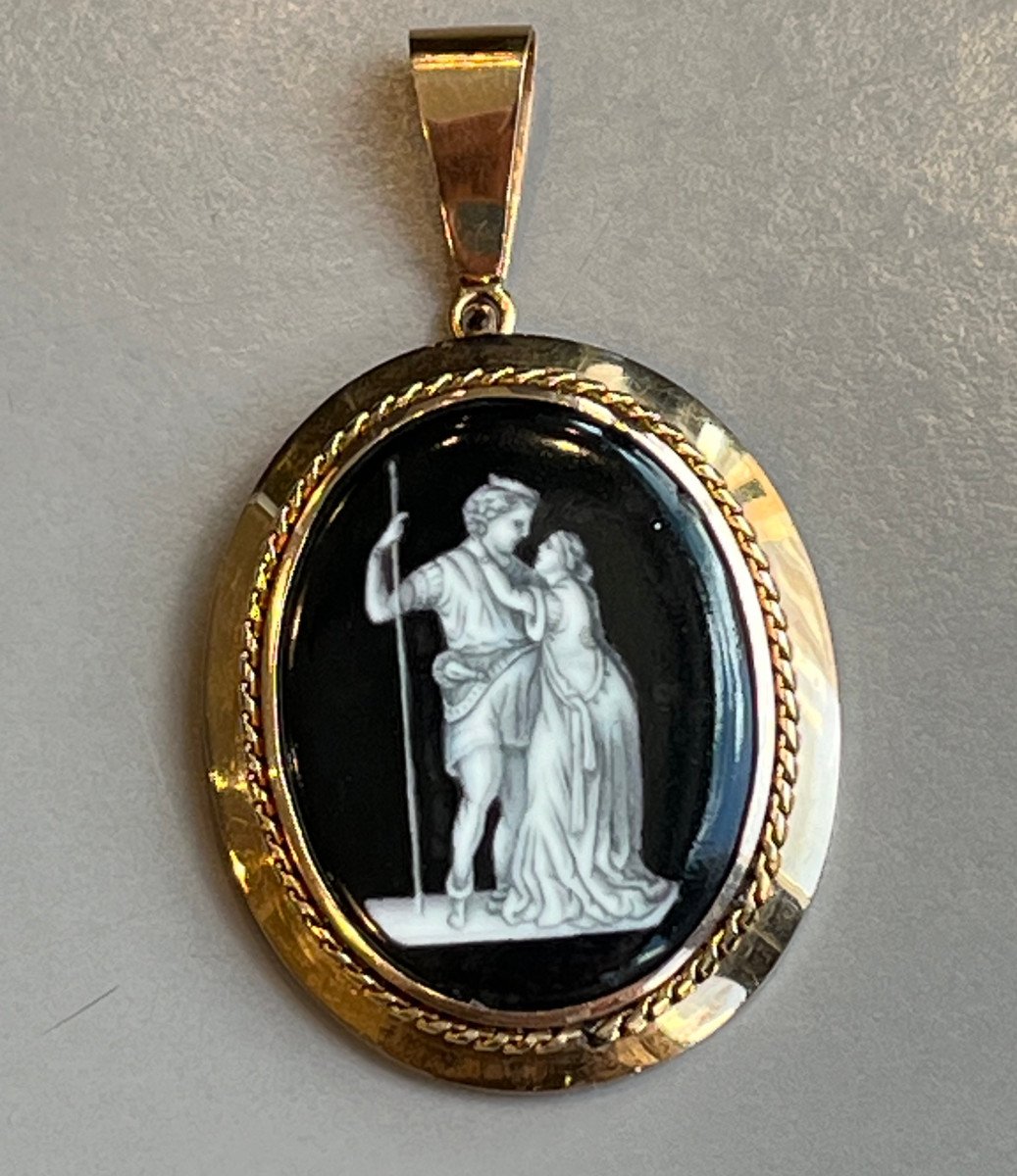 Large 19th Century Gold Souvenir Holder Pendant-photo-1