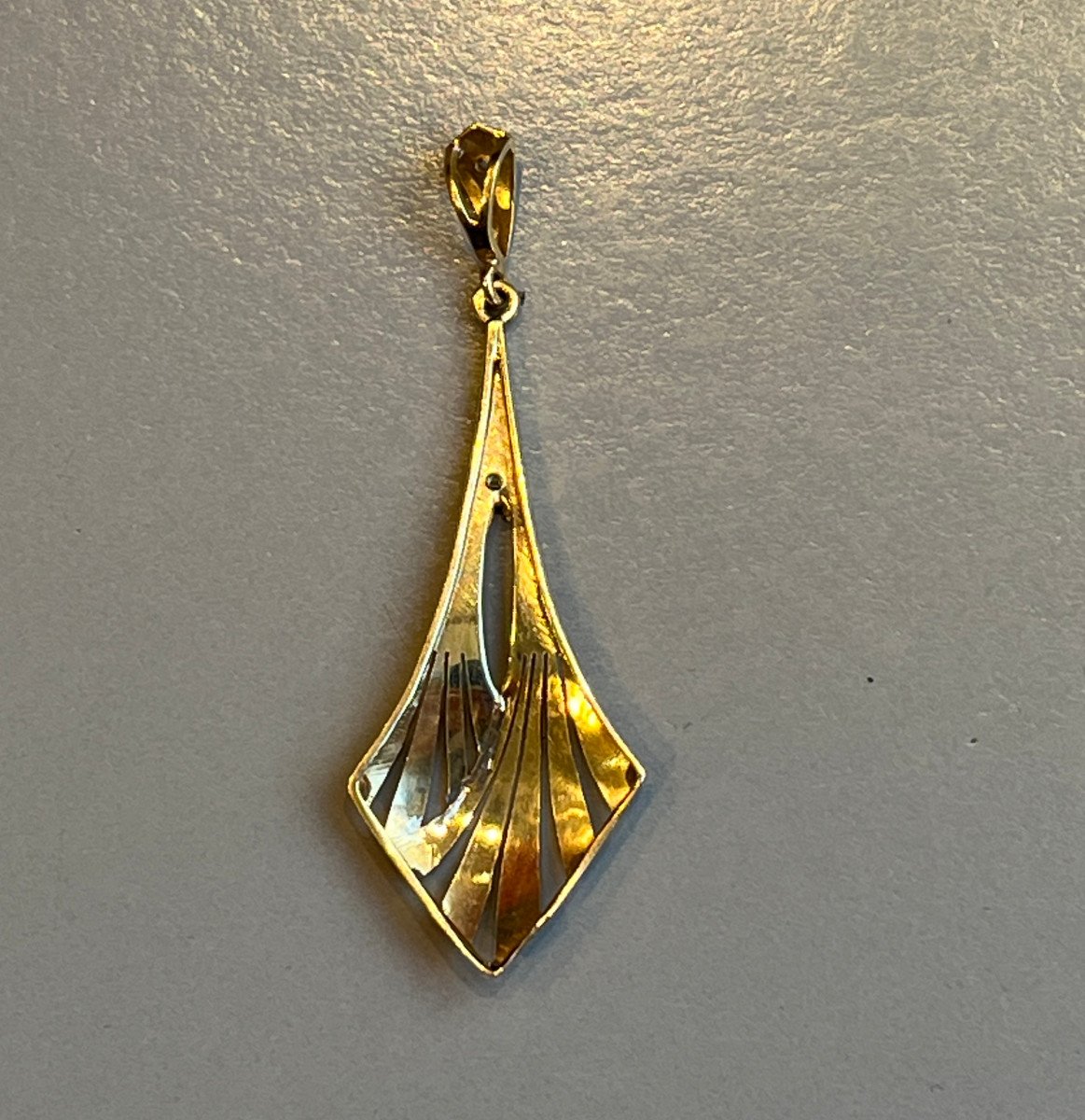 Gold Pendant, Art Deco Period.-photo-2