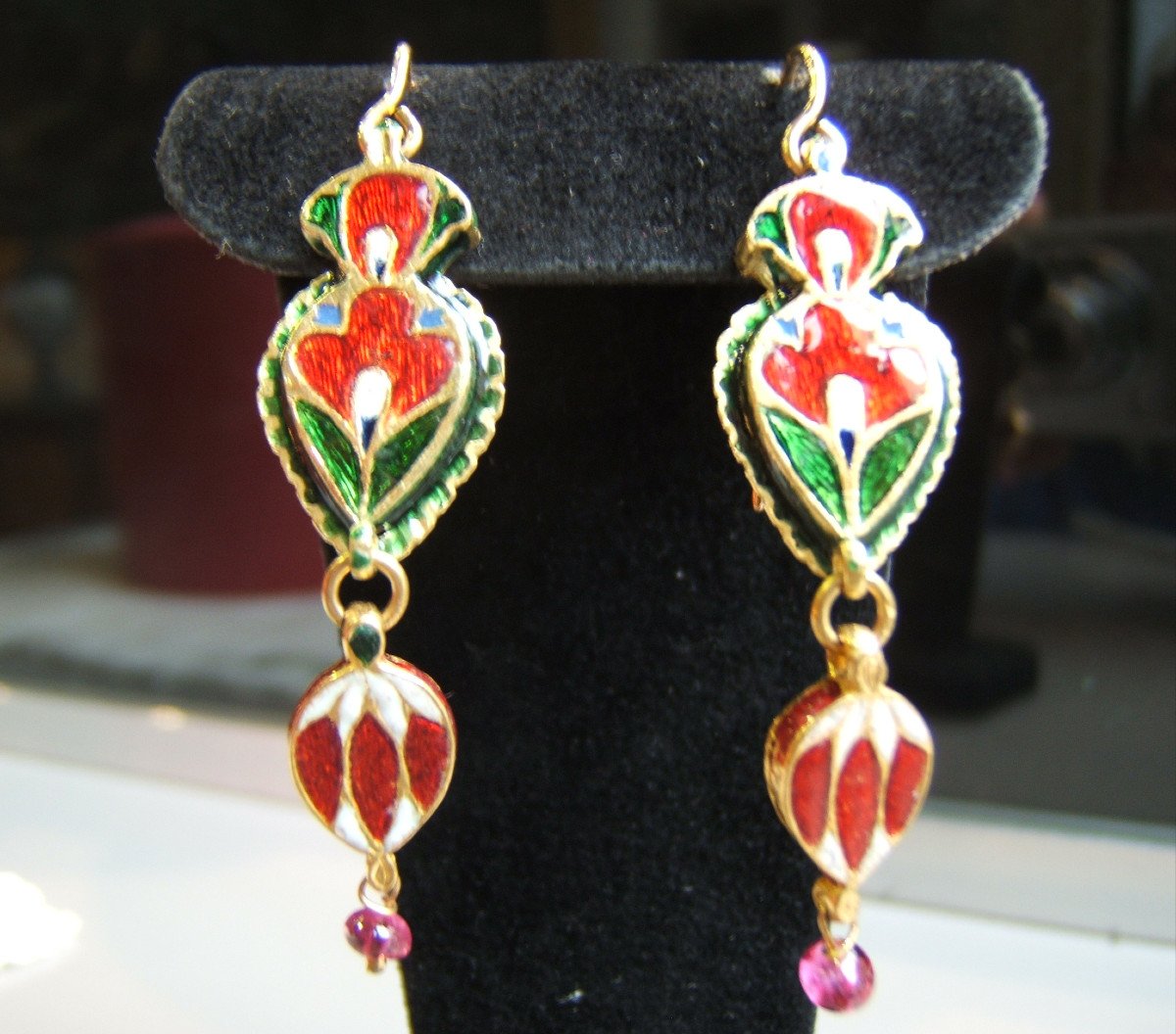 Enamelled Gold And Ruby Pendant Earrings. India XIXth.-photo-2