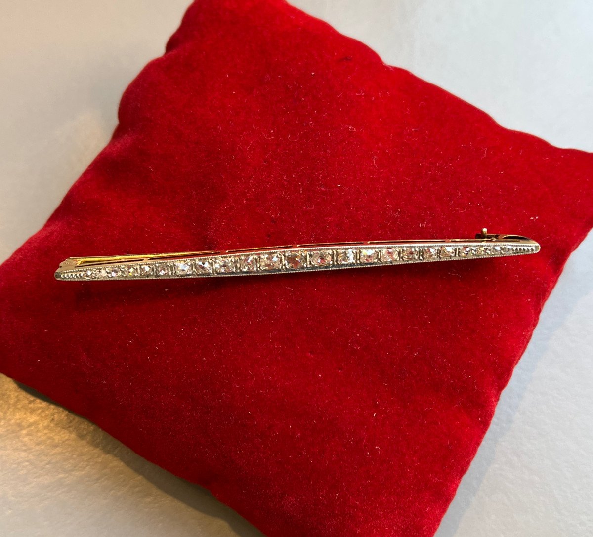 Bar Brooch In Gold And Diamonds. XIXth