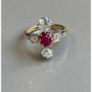 BAGUE RUBIS ET DIAMANTS VERS 1910.