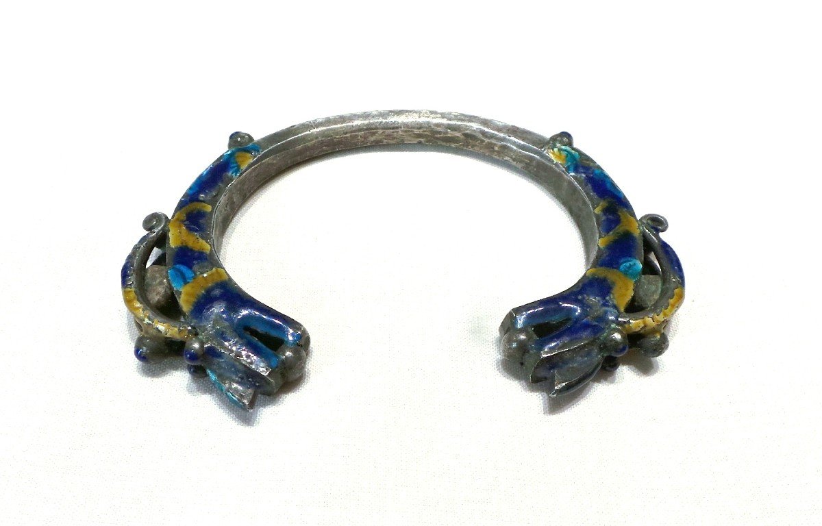 BRACELET ETHNIQUE PEUPLE  - YAO ( ASIE)- EMAIL POLYCHROME A TETE DE DRAGON RYU AFFRONTEES- XIX°