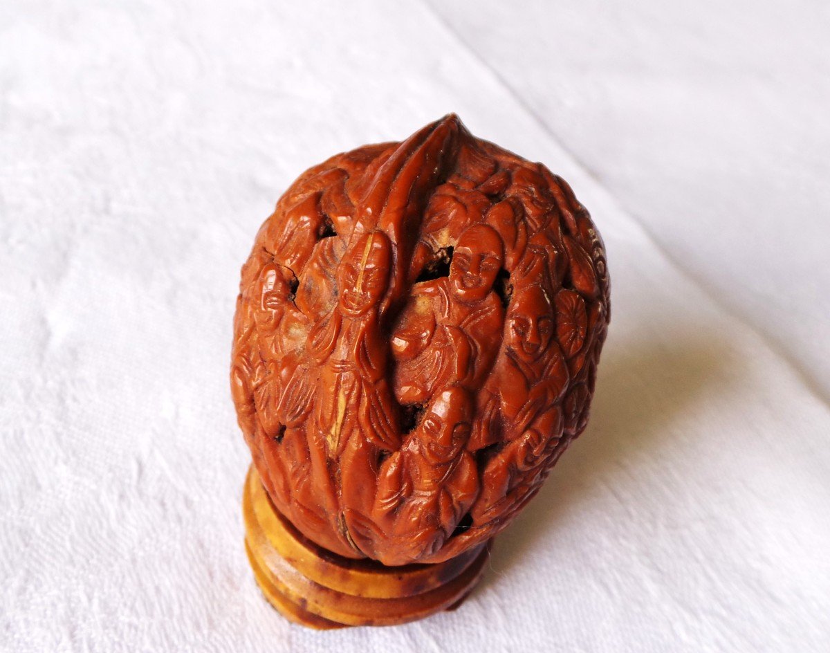 China - 19th Century - Carved Nuts "hediao" Immortal Monks "luohan" --photo-2