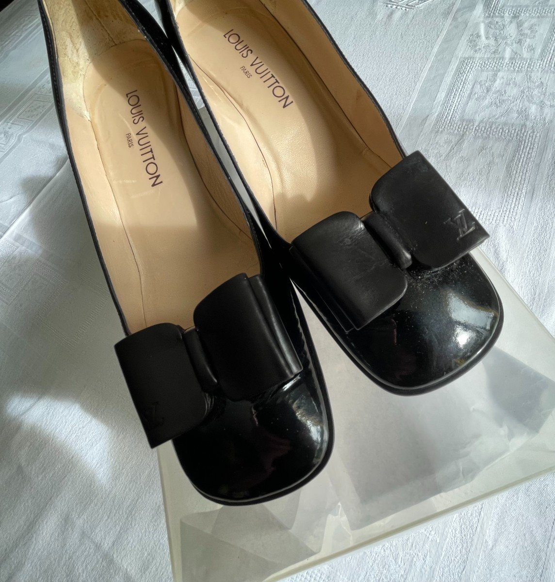 Pair Of Low Pumps "louis Vuitton"-photo-5