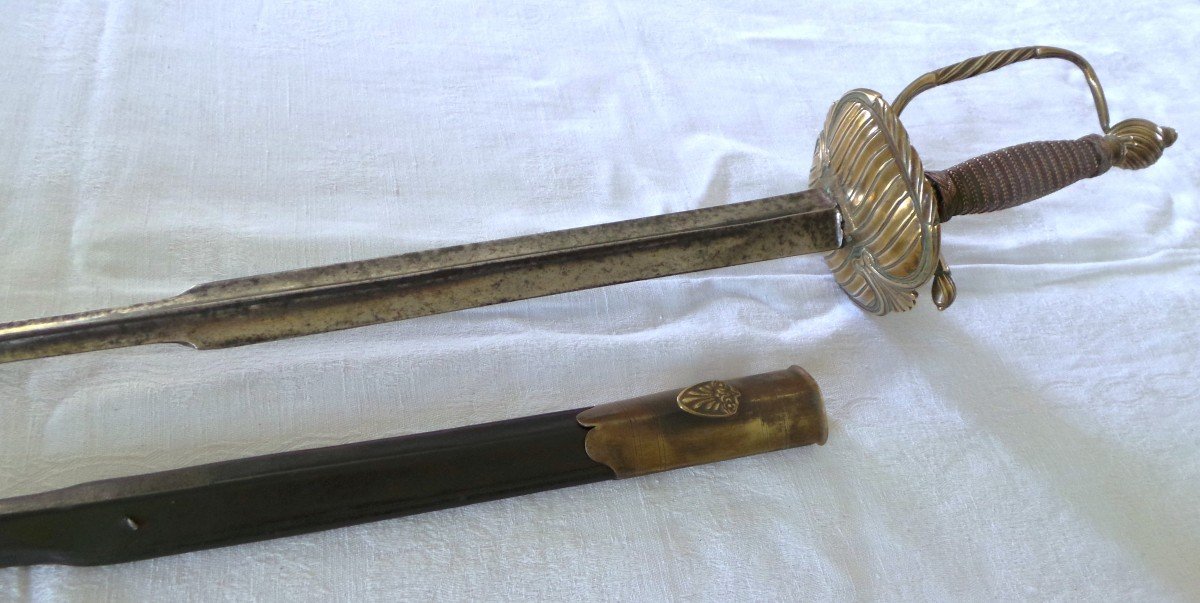 EPEE OFFICIER SUPERIEUR A LA COLICHEMARDE ET FOURREAU - EPOQUE : LOUIS XV - 1715 -1774 - XVIII°-photo-2