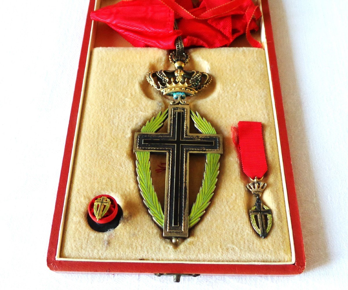 Box “commander Of The Order Of The Holy Sepulcher Of Jerusalem”-photo-4