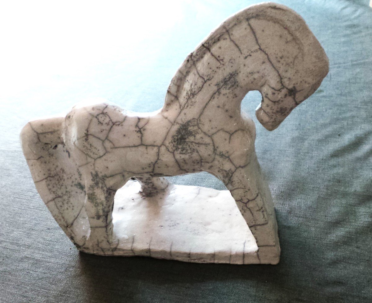 "trojan Horse" White Earth Raku Fired - Signed Ph. D - Sculptor And Painter "retais".