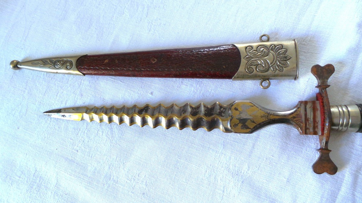 Companion Or Masonic Dagger With Flambing Blade And Engravings With Scabbard - 19th Century-photo-1