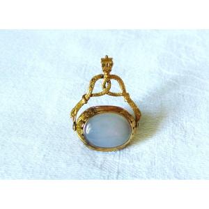 PENDENTIF A SECRET - OR 18K - AGATES - DECORS DE SERPENTS - POINCONS- XIX°