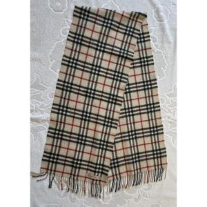 Echarpe " Burberry " 100\\% "- Cachemire- Made In Scotland-