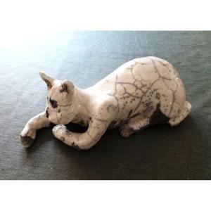 "asian Cat" White Earth Raku Firing - Ph-j-darondeau - Retais Sculptor