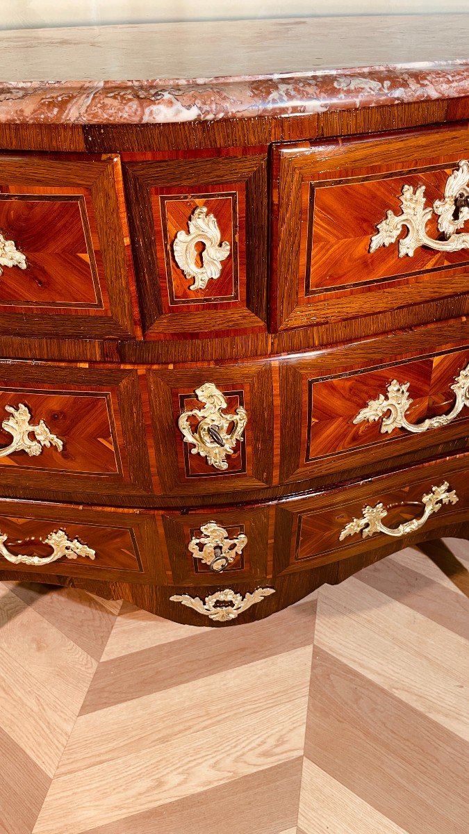 Louis XV Chest Of Drawers, 18th Century -photo-2