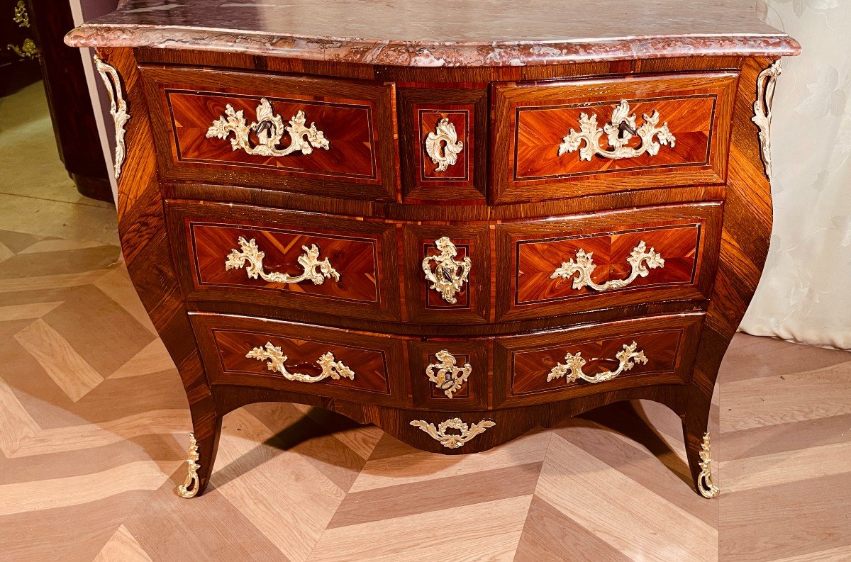Louis XV Chest Of Drawers, 18th Century 