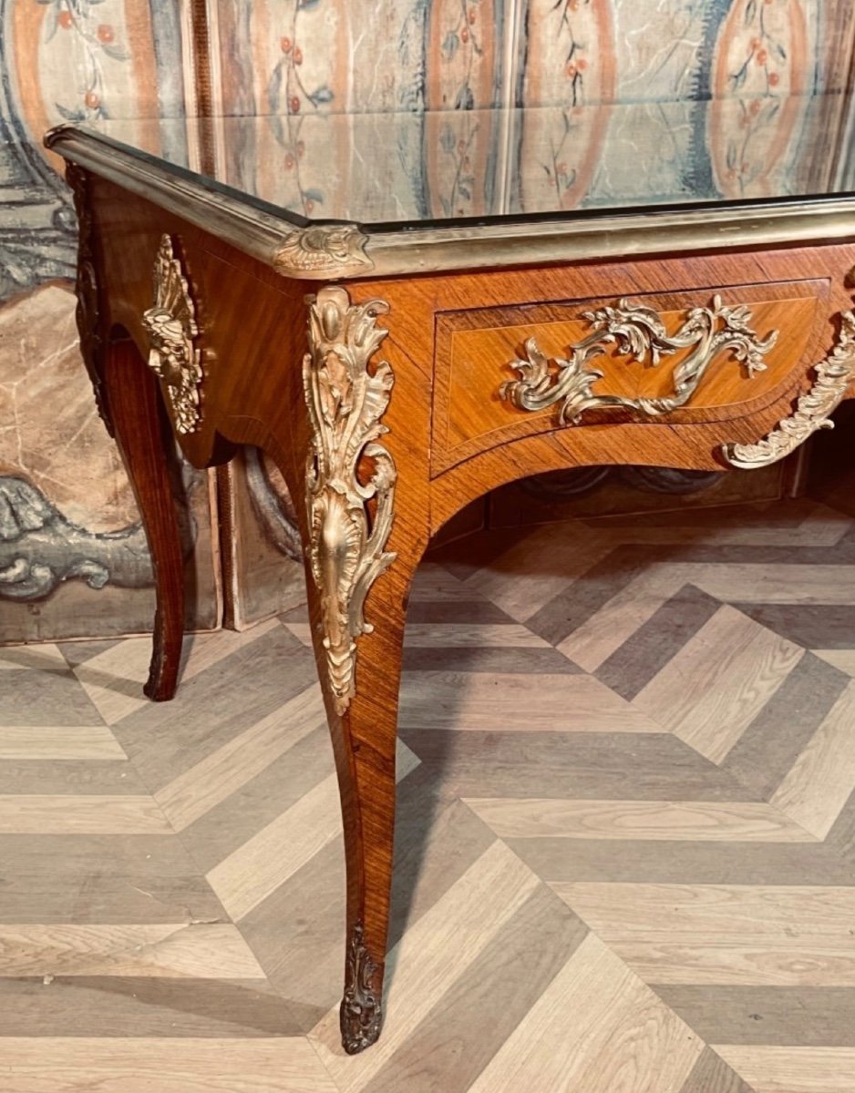 Louis XV Desk With 6 Drawers, 19th Century 