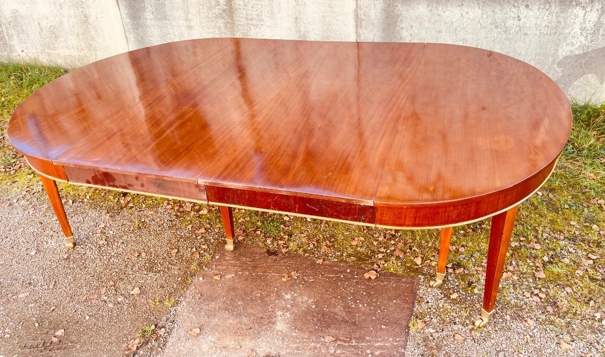 8-leg Table, Blond Mahogany, Directoire Period, 18th Century 