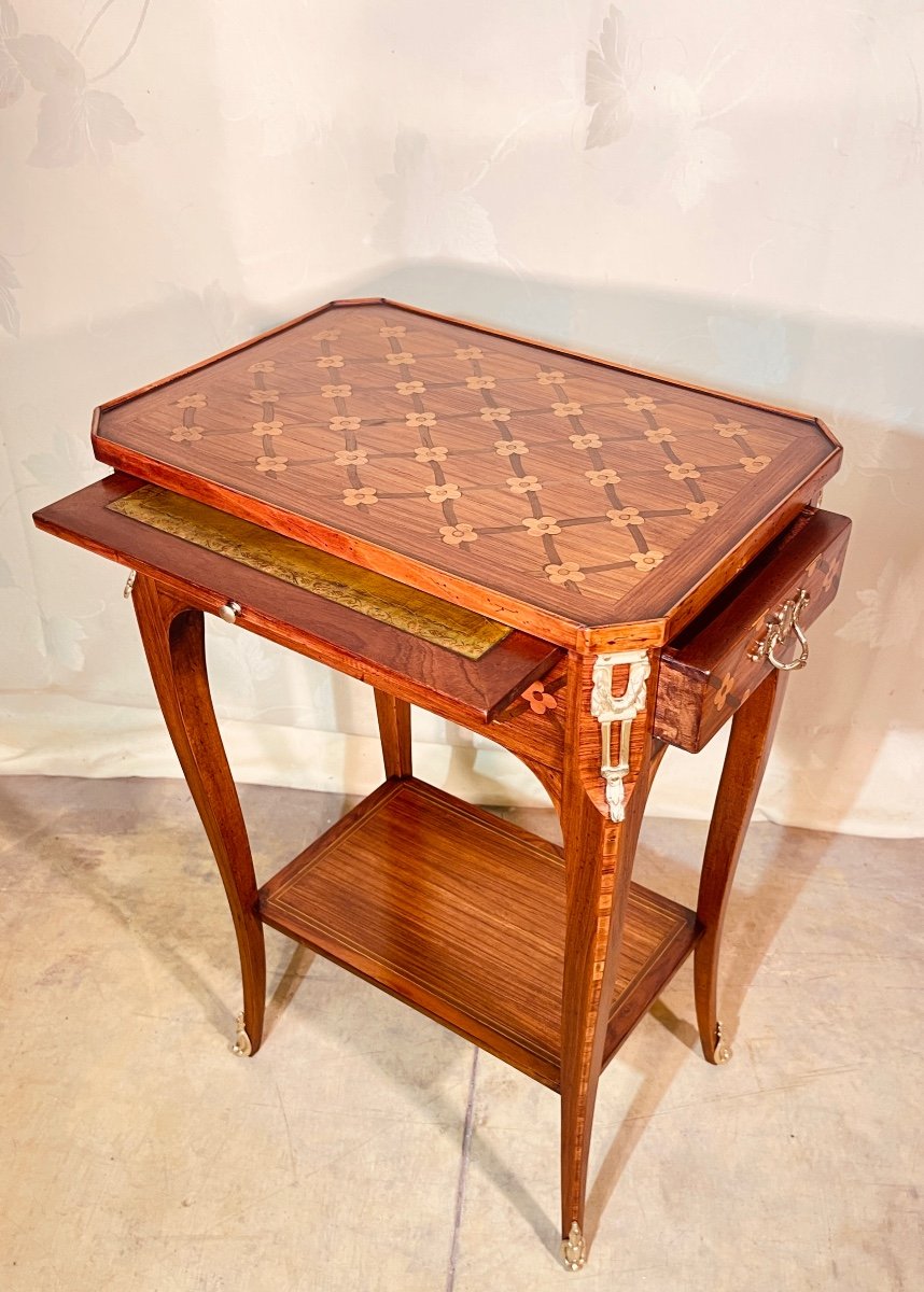 Queen's Marquetry Coffee Table, 19th Century -photo-4