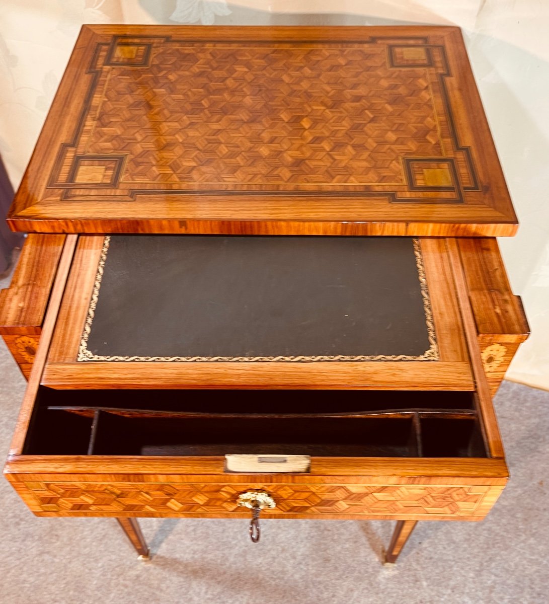 Louis 16 Coffee Table, 18th Century -photo-4