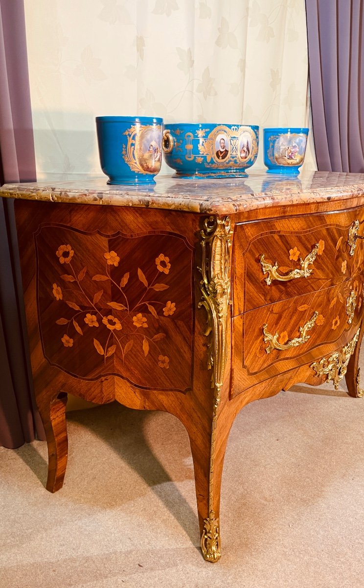 Commode Louis XV à Fleurs , époque 18eme Siècle -photo-8