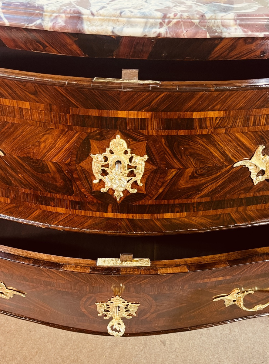 Louis XV Curved Chest Of Drawers, 18th Century -photo-3