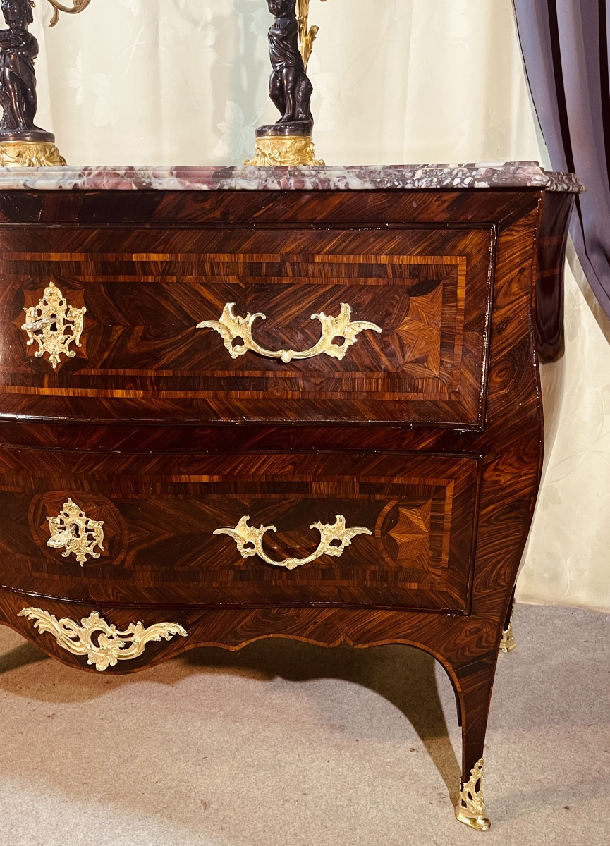 Louis XV Curved Chest Of Drawers, 18th Century -photo-3