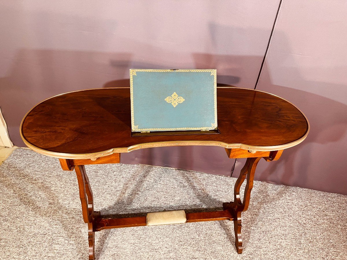 Kidney Shaped Mahogany Writing Table-photo-4