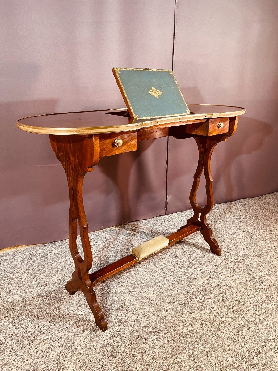 Kidney Shaped Mahogany Writing Table-photo-7