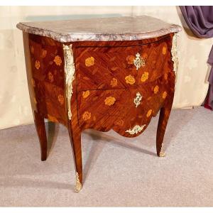 Commode Louis XV , avec Tiroir Secret Latéral , Epoque 18ème Siècle 