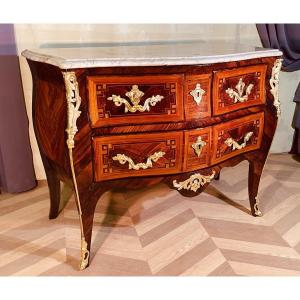 Louis XV Curved Commode, 18th Century Period 