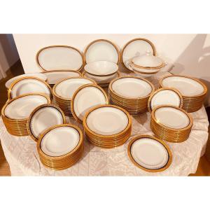 Limoges Porcelain Service With Real Gold: 96 Pieces 