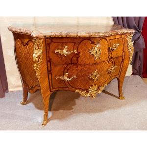 Commode Louis XV , Estampillée LATZ , XVIIIe Siècle 