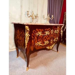 Commode Louis XV , Estampille BVRB  , époque XVIIIe Siècle 