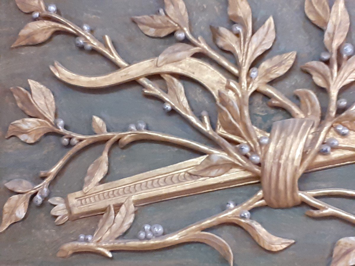 Gilded Carved Wooden Panel With Hunting Attributes And Foliage.-photo-2