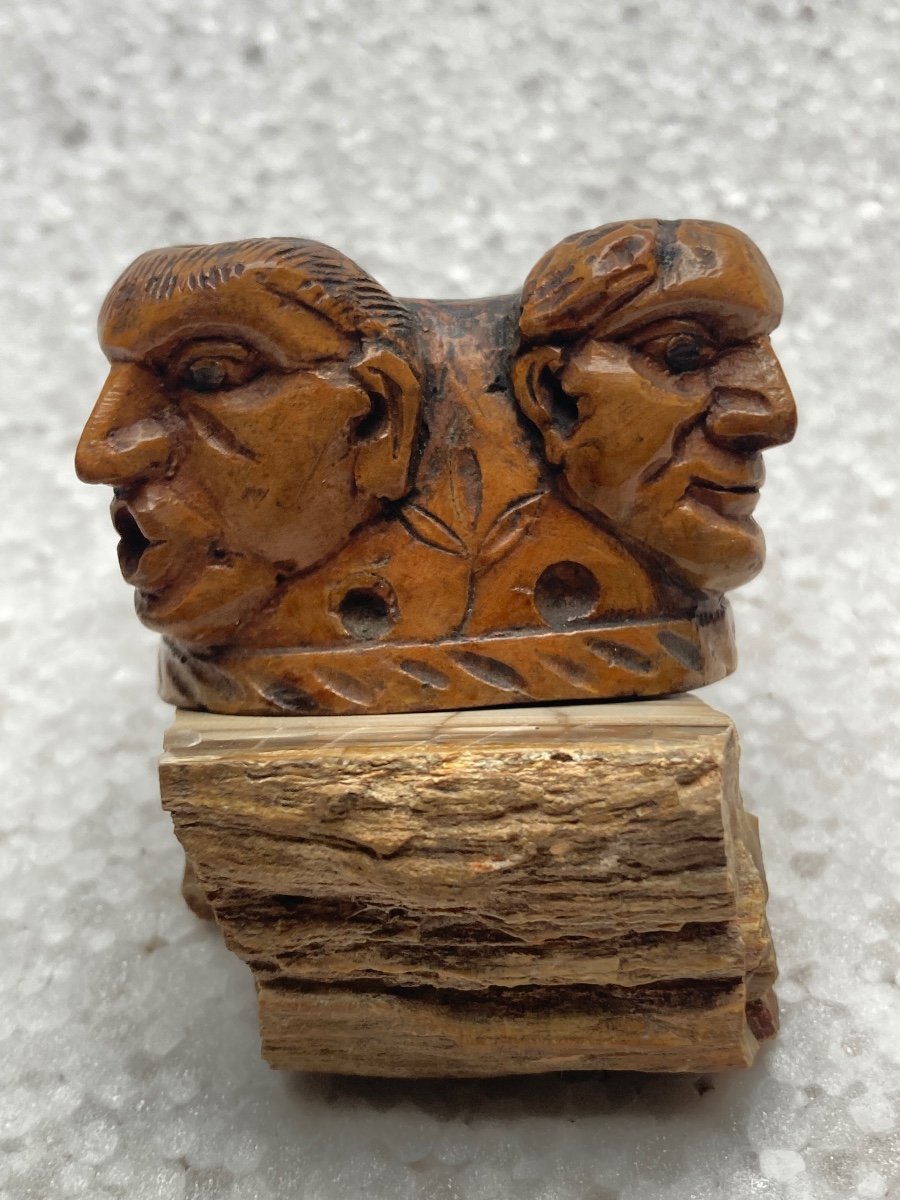 Fruitwood Inkwell, Men's Faces, 19th Century Folk Art-photo-2