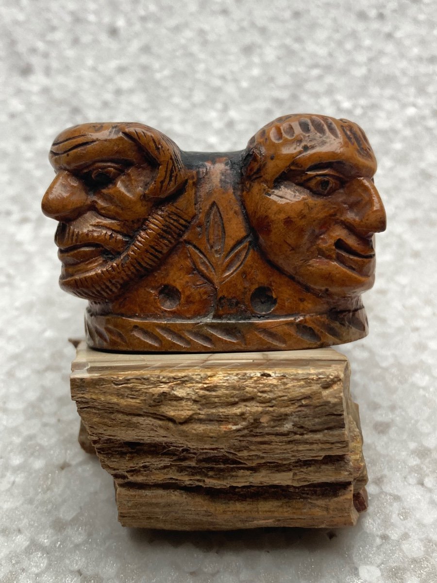 Fruitwood Inkwell, Men's Faces, 19th Century Folk Art-photo-4