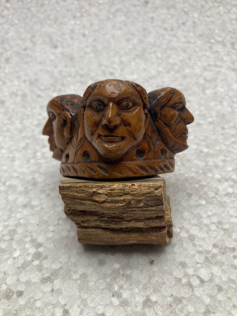 Fruitwood Inkwell, Men's Faces, 19th Century Folk Art-photo-5