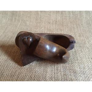 Snuffbox With System In Shape Of A Hoof Clog Decorated With Heart - Carved Wood  XIXth Folk Art