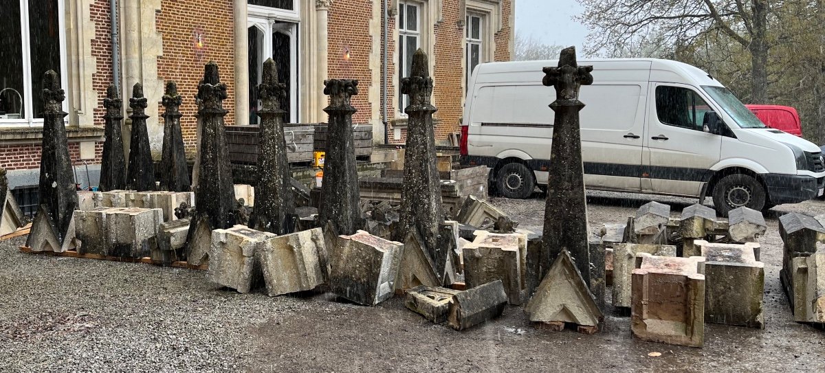 Important Stone Column Capital Gothic -photo-3